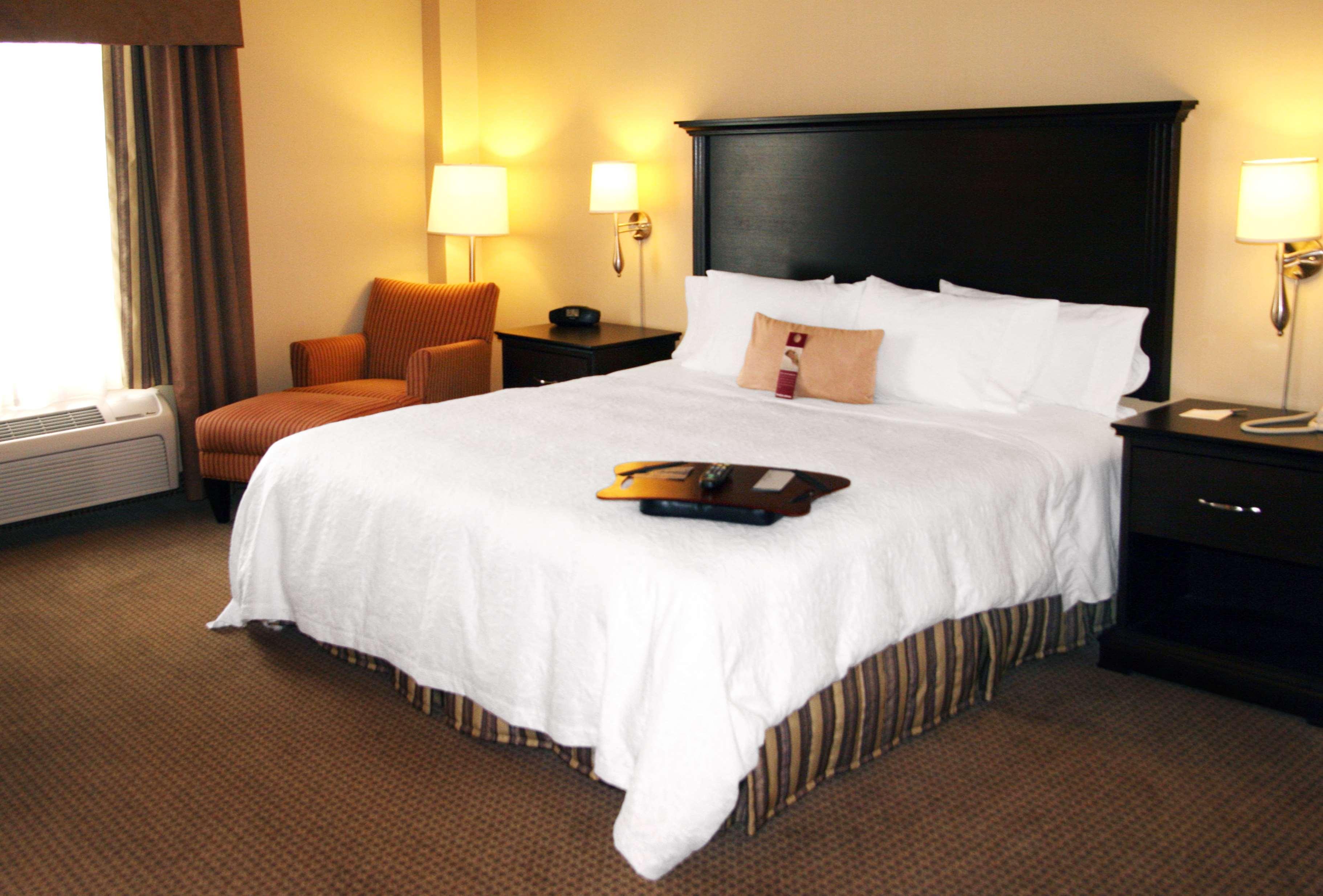 Hampton Inn & Suites Laval Pokój zdjęcie