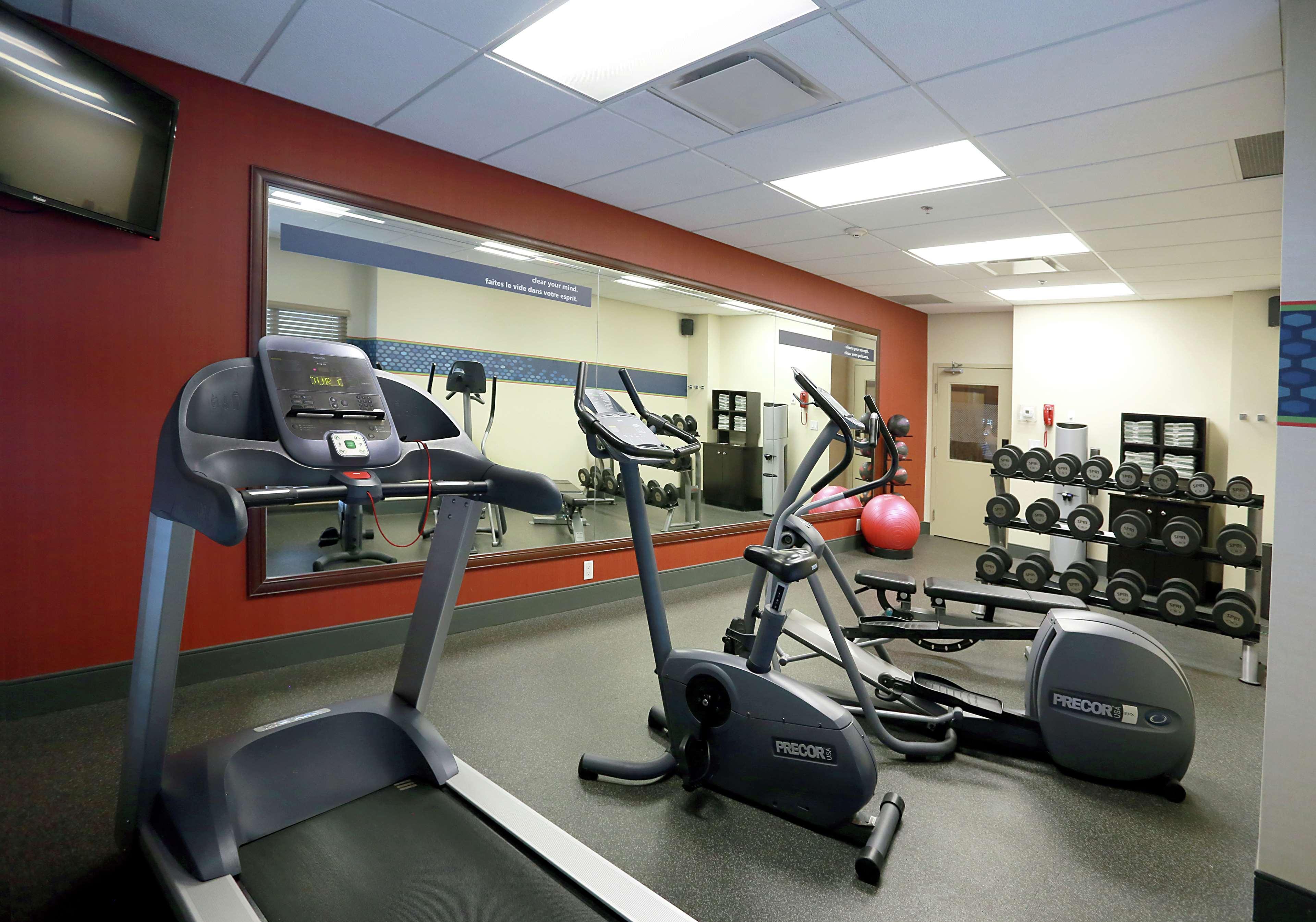 Hampton Inn & Suites Laval Zewnętrze zdjęcie