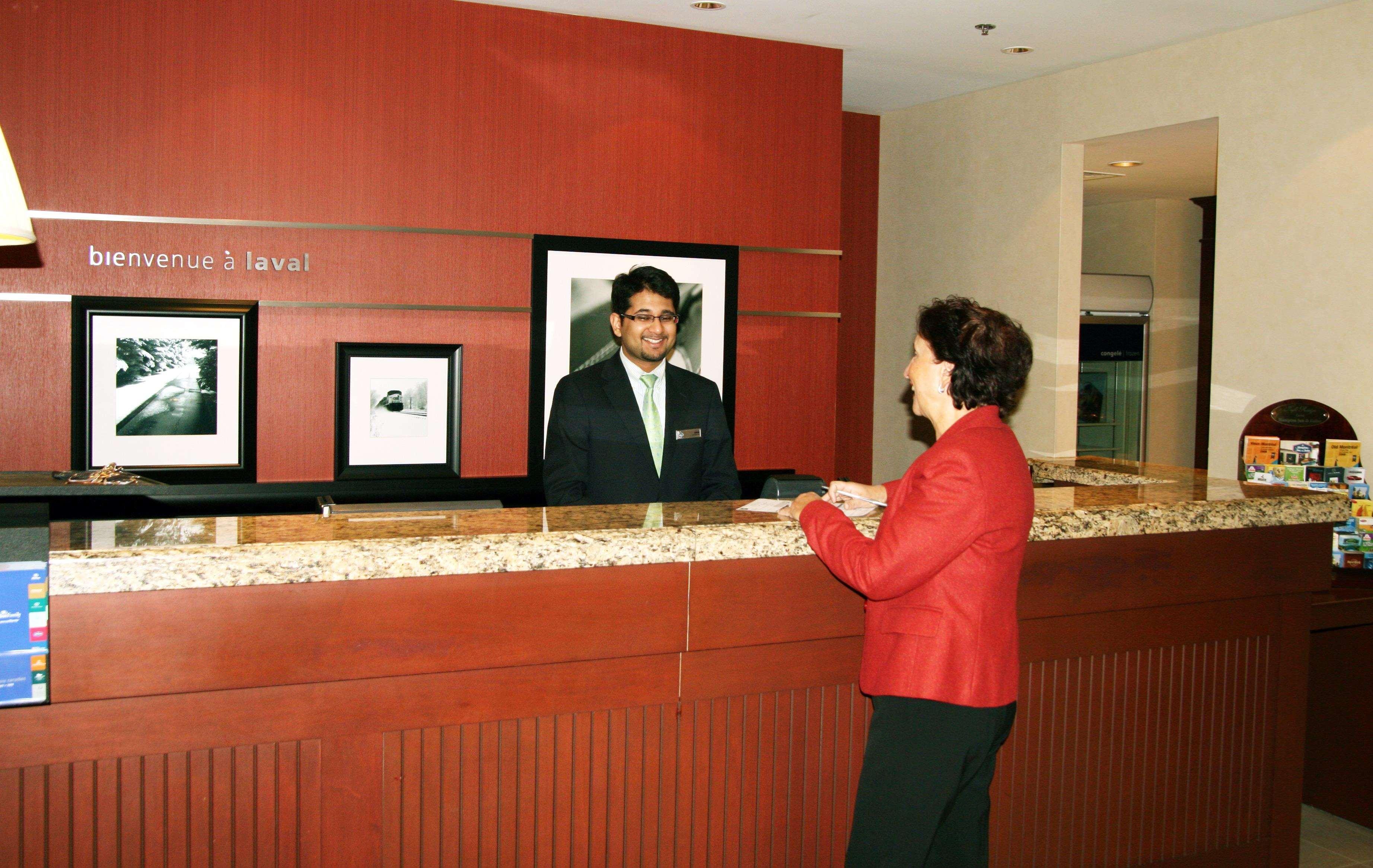 Hampton Inn & Suites Laval Zewnętrze zdjęcie