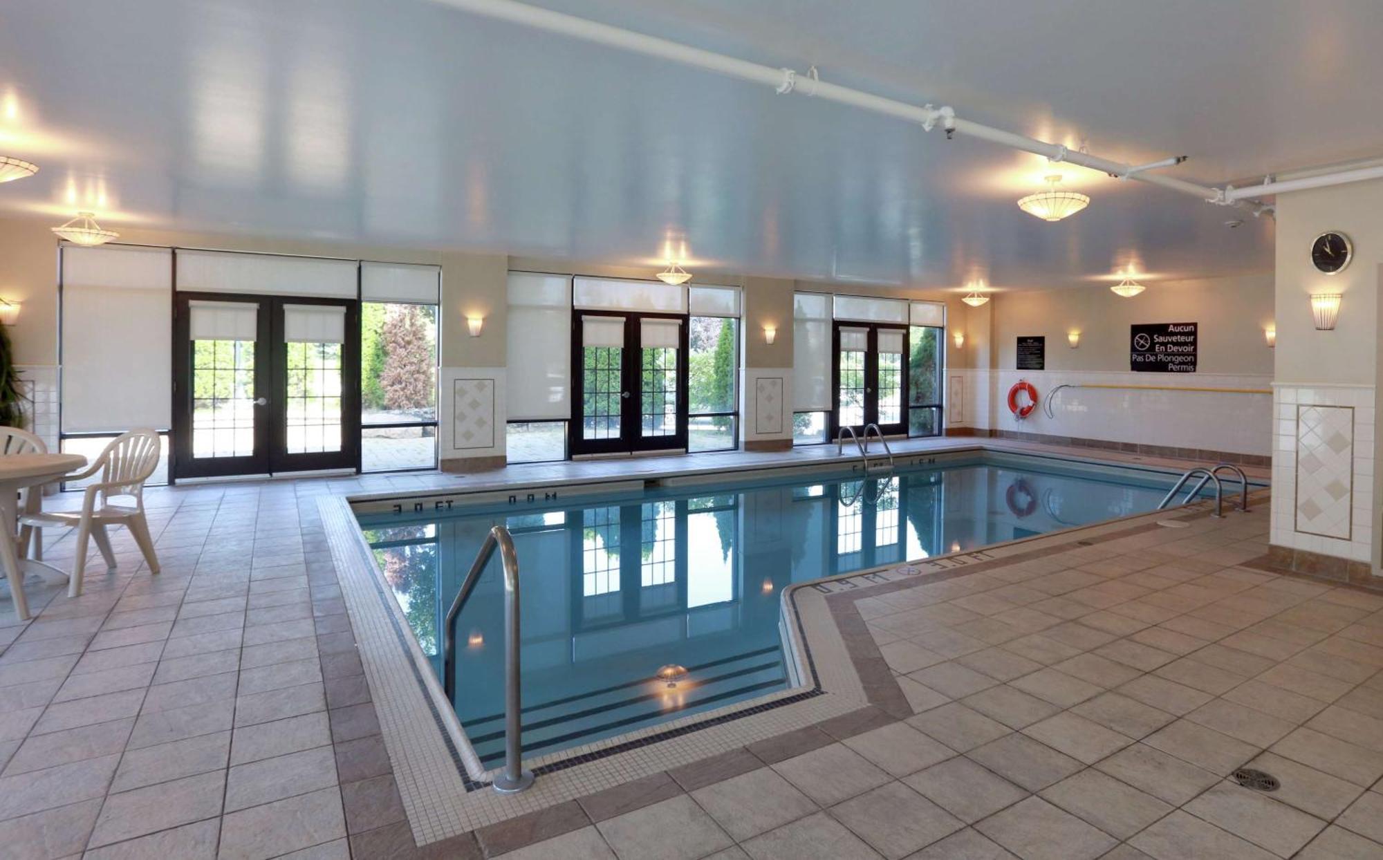 Hampton Inn & Suites Laval Zewnętrze zdjęcie