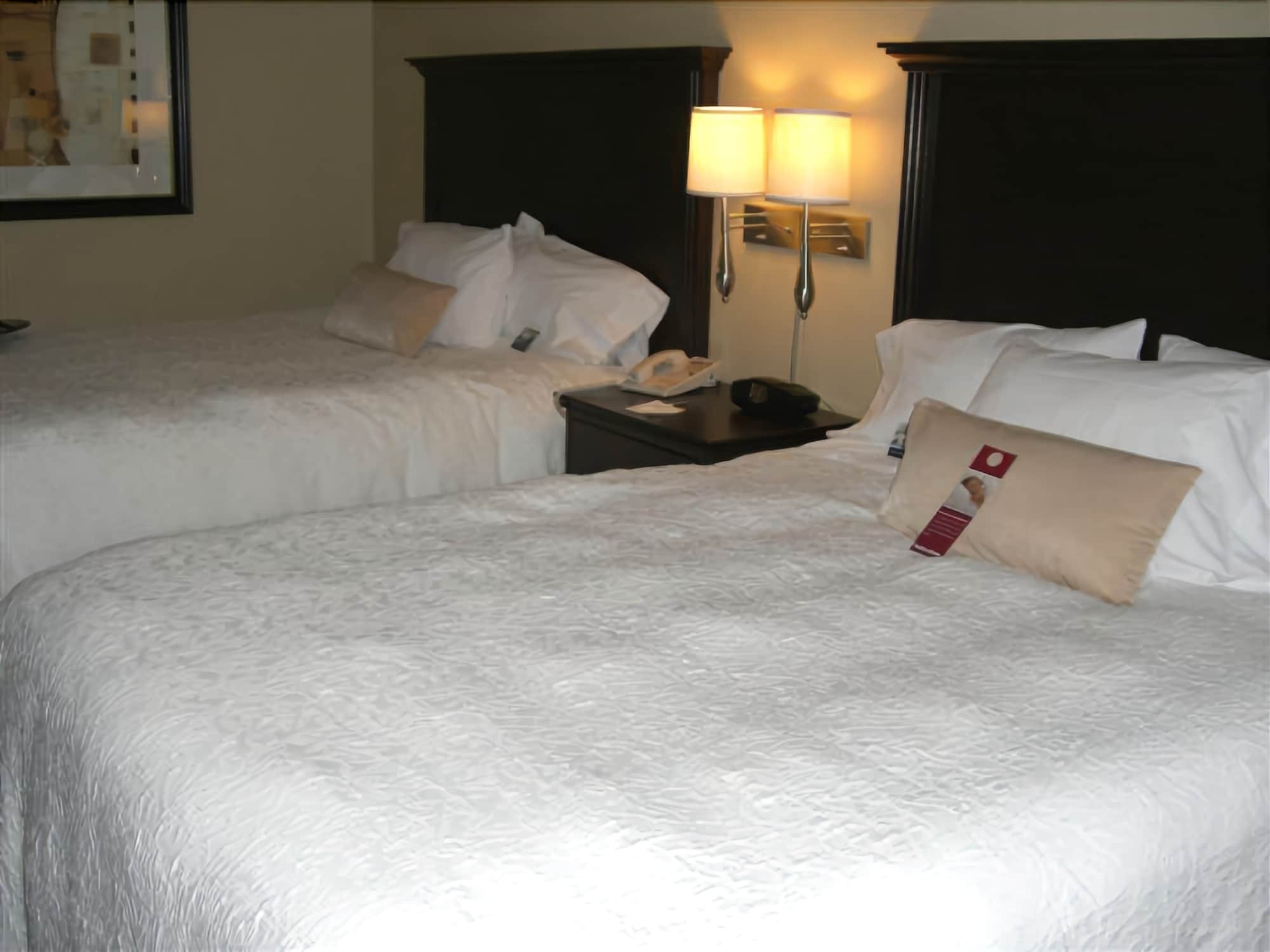 Hampton Inn & Suites Laval Pokój zdjęcie